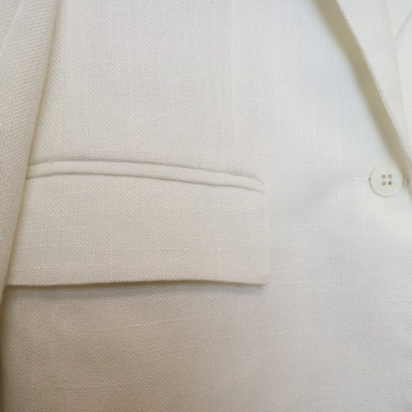 Vintage White Linen Blazer - Picture 2 of 6